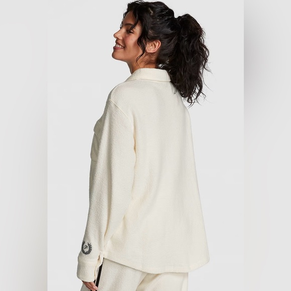 Pink Victoria Secret Cream Reverse Fleece Shacket Long Sleeve Shirt Top XL NWT - Picture 4 of 10